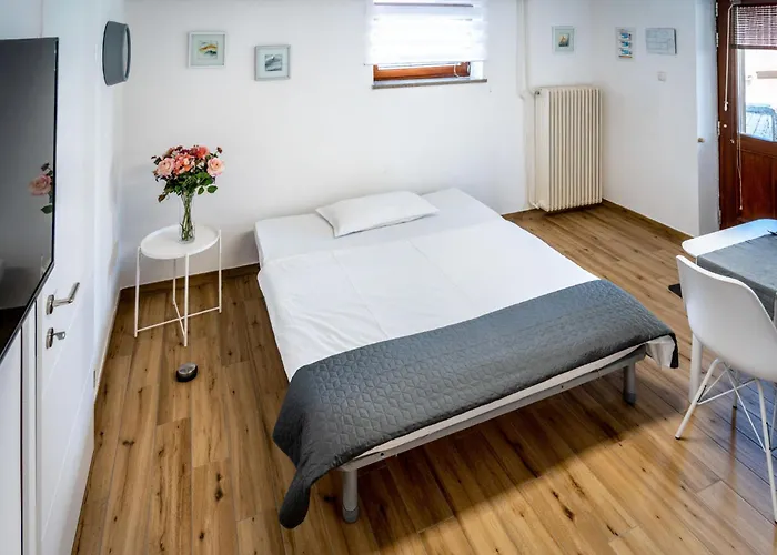 Adelsberg Inn-2 By Interhome * Postumia